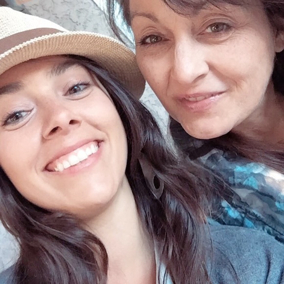 Meet Mom & Daughter Duo - Cindy & Chelsea - Picture 15 of 15